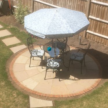 Raj Green Sandstone Paving Circle Kit
